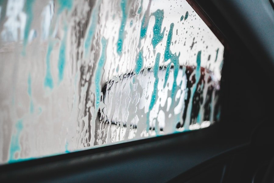 clean car windows without streaks