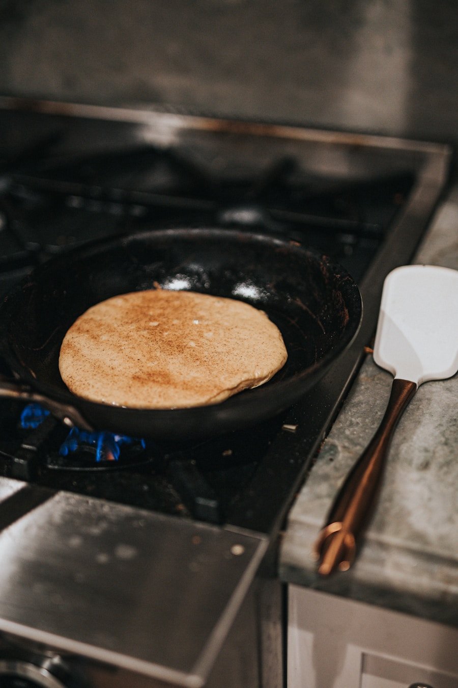 Photo How to season a cast iron skillet properly?