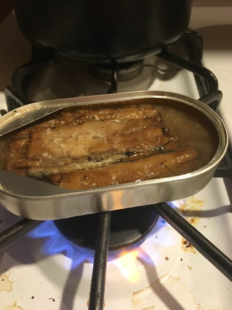 Photo How to cook fish without it falling apart?