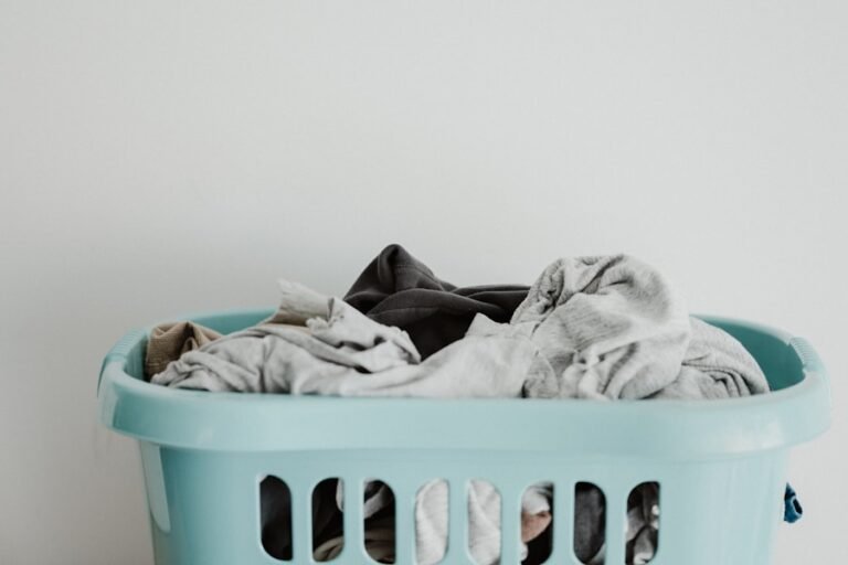 Photo "What is the best way to fold clothes to save space?"