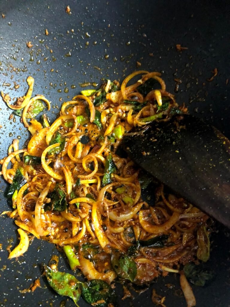 Photo How to caramelize onions quickly?