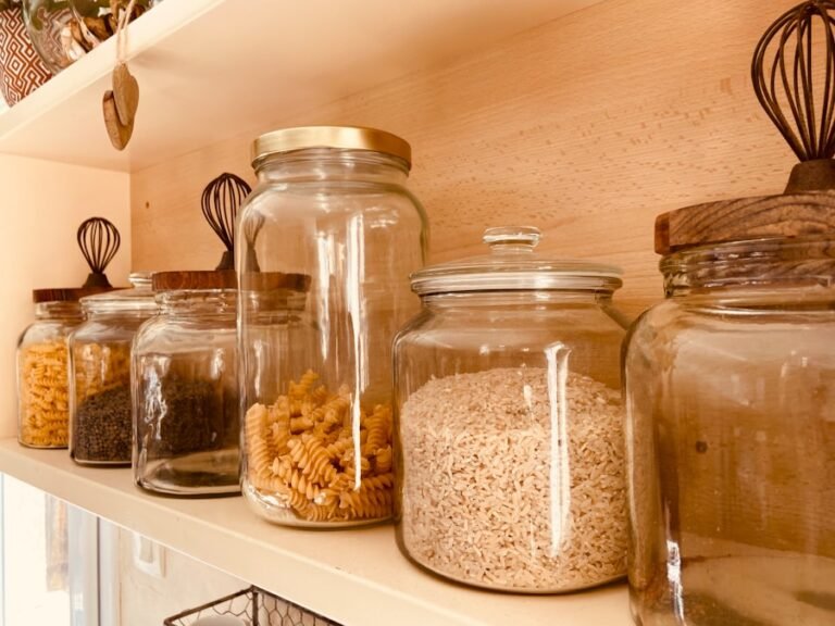 Photo "How to organize a pantry?"
