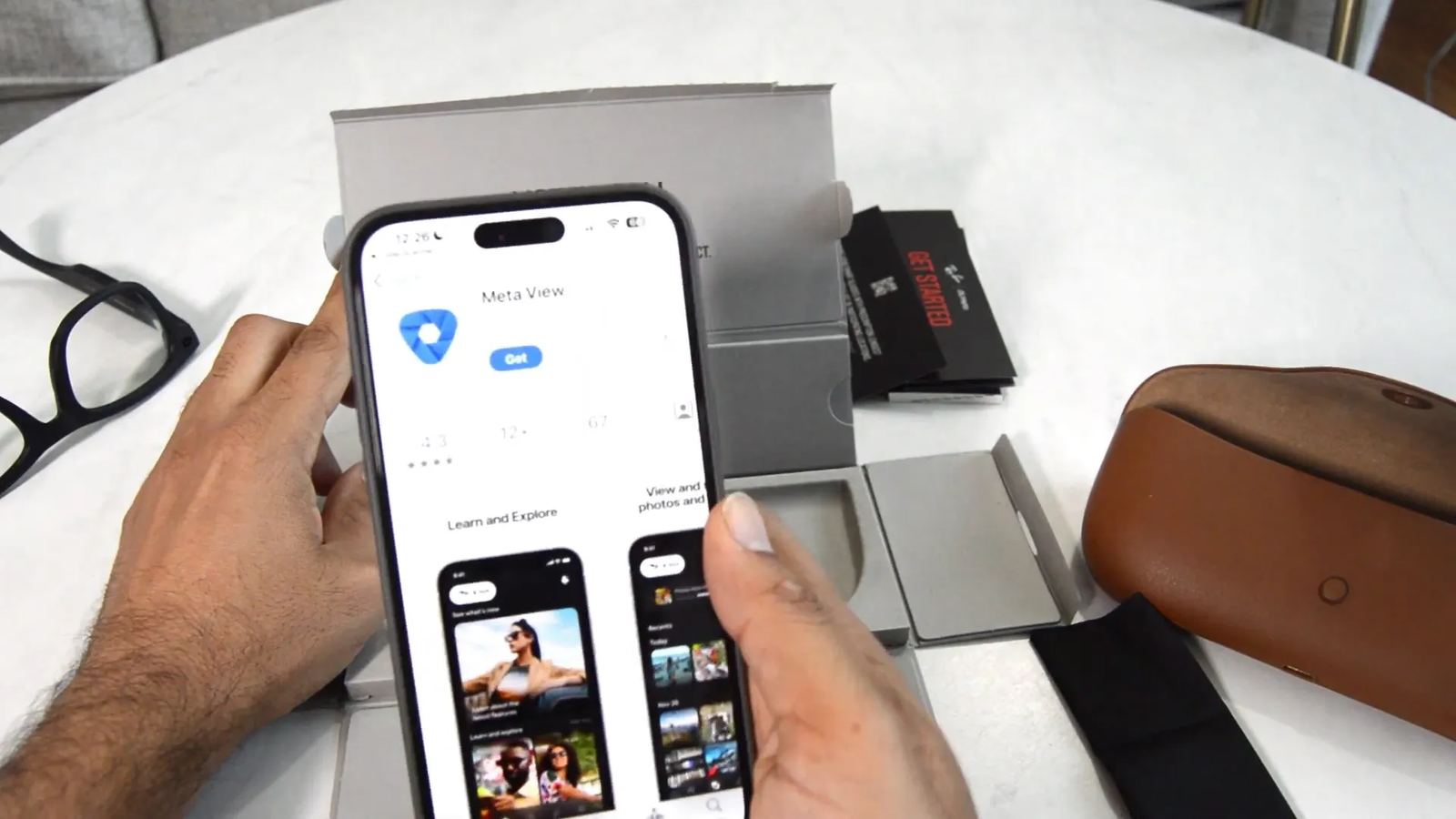 Scanning barcode to download MetaView app