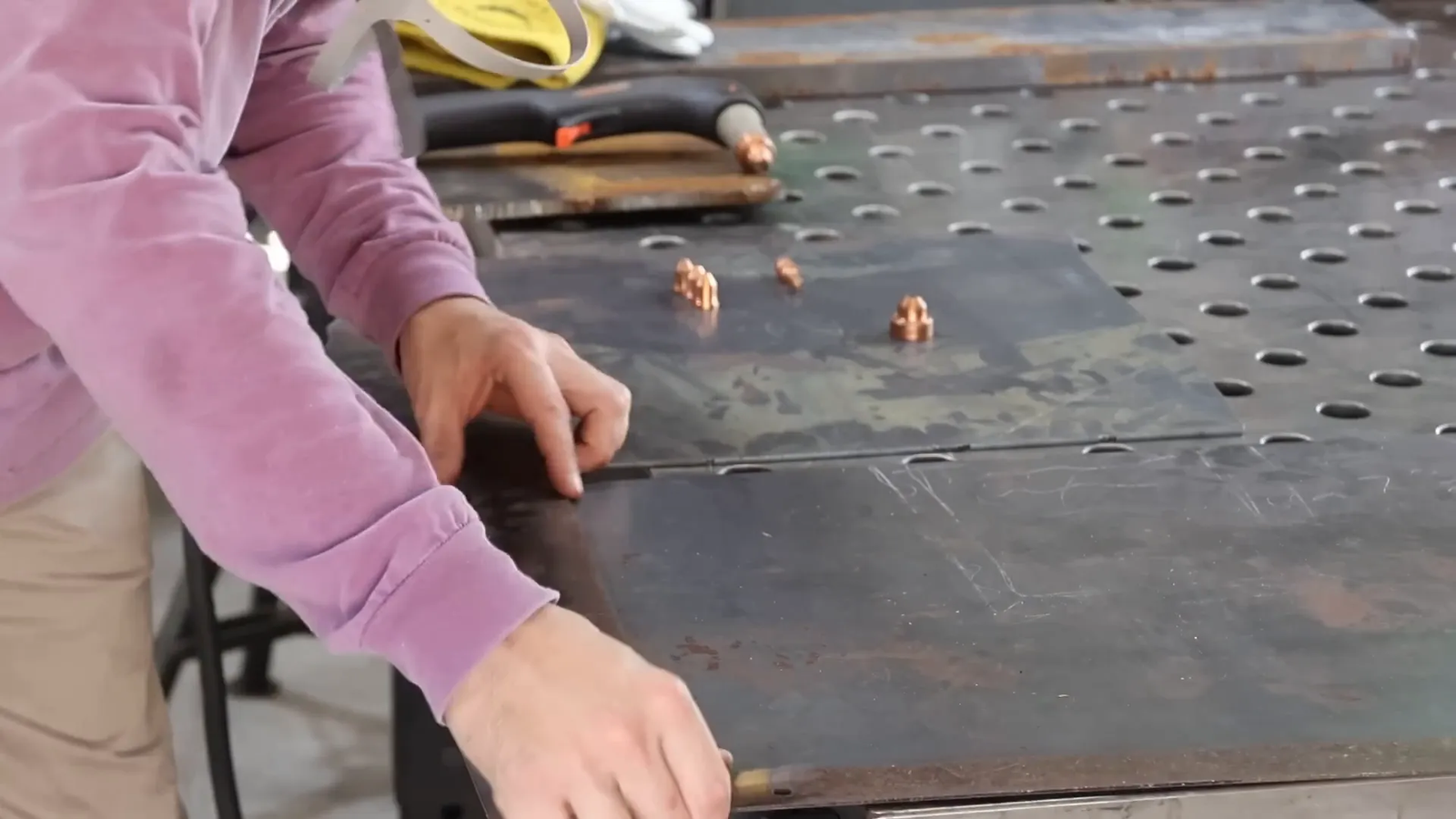 Scribing a line on metal before plasma cutting