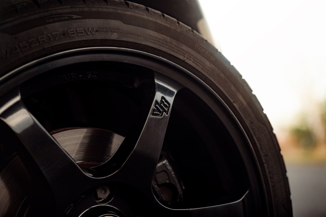 Photo rotate car tires
