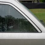 Photo clean car windows without streaks