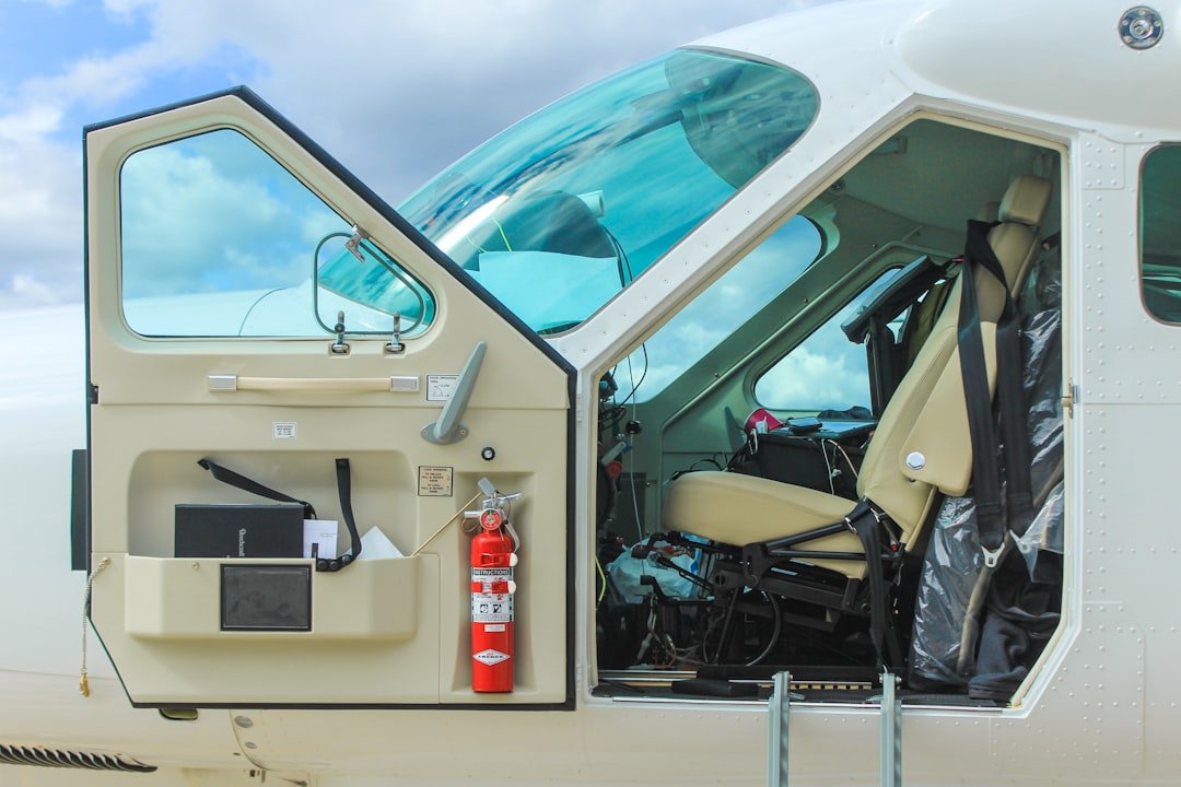 Photo bleed air car cooling system