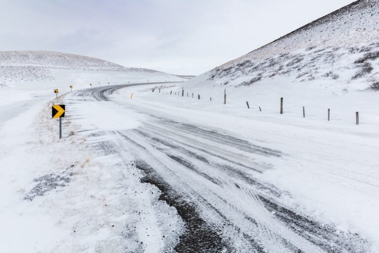 Photo drive in snow safely