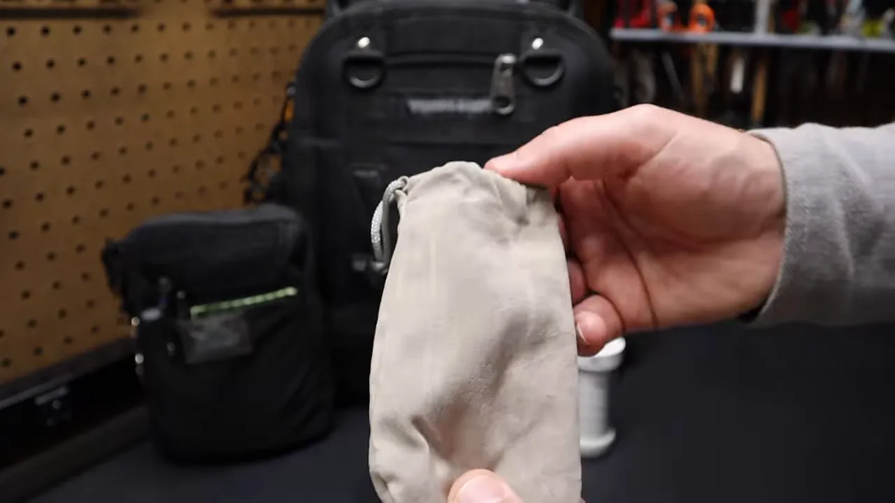 Draw-string bag for storing the CL01 to protect the lantern lens